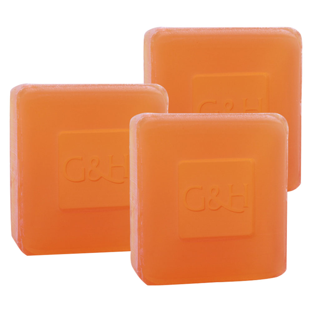 皂体晶莹,洁净同时带来天然滋润,用后倍感清新爽洁